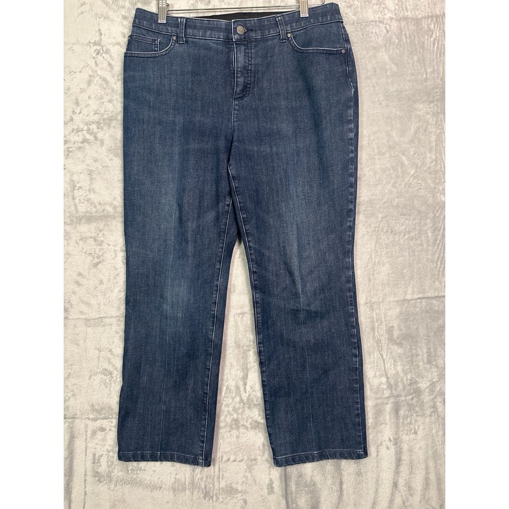 Chicos Fabulously Slimming Medium Wash Straight Leg Denim Jeans Size 1.5 Short